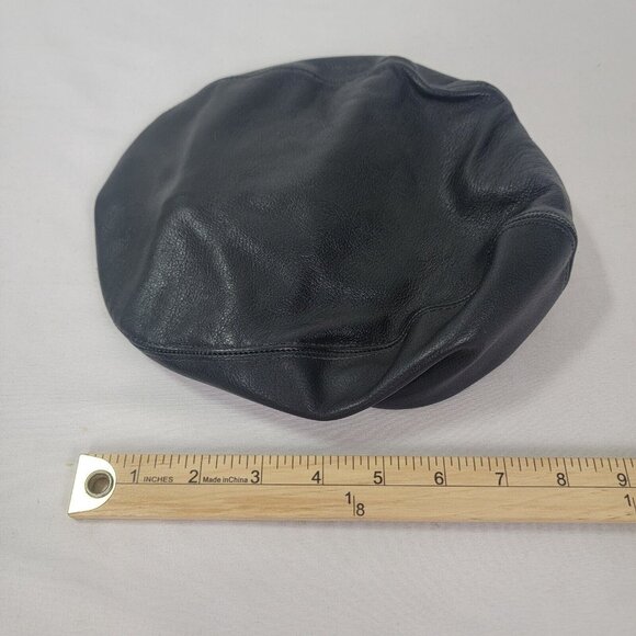 Minnetonka Black Leather Hat Size SMALL Cap Newsboy Cabbie Snapfront ~20" band - Picture 4 of 4